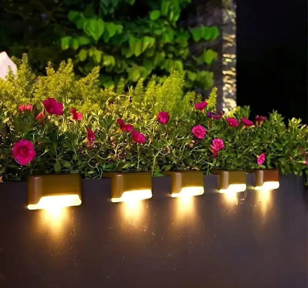 Solar Fence Deck Lamp